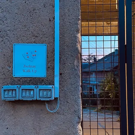 Zsolnay Walk-up * Pécs